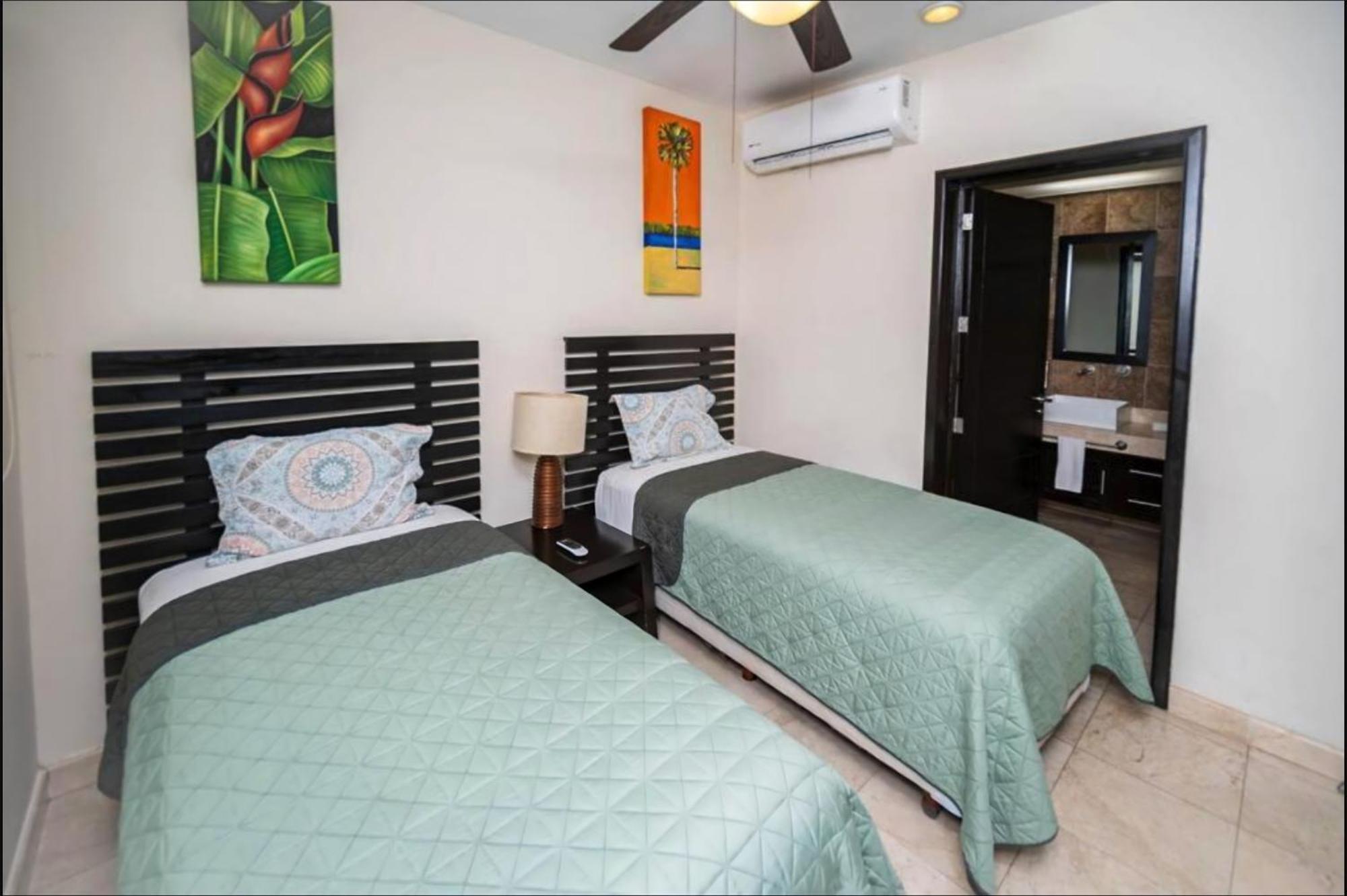 205 C: Centrally Located Apto. With Ocean View *